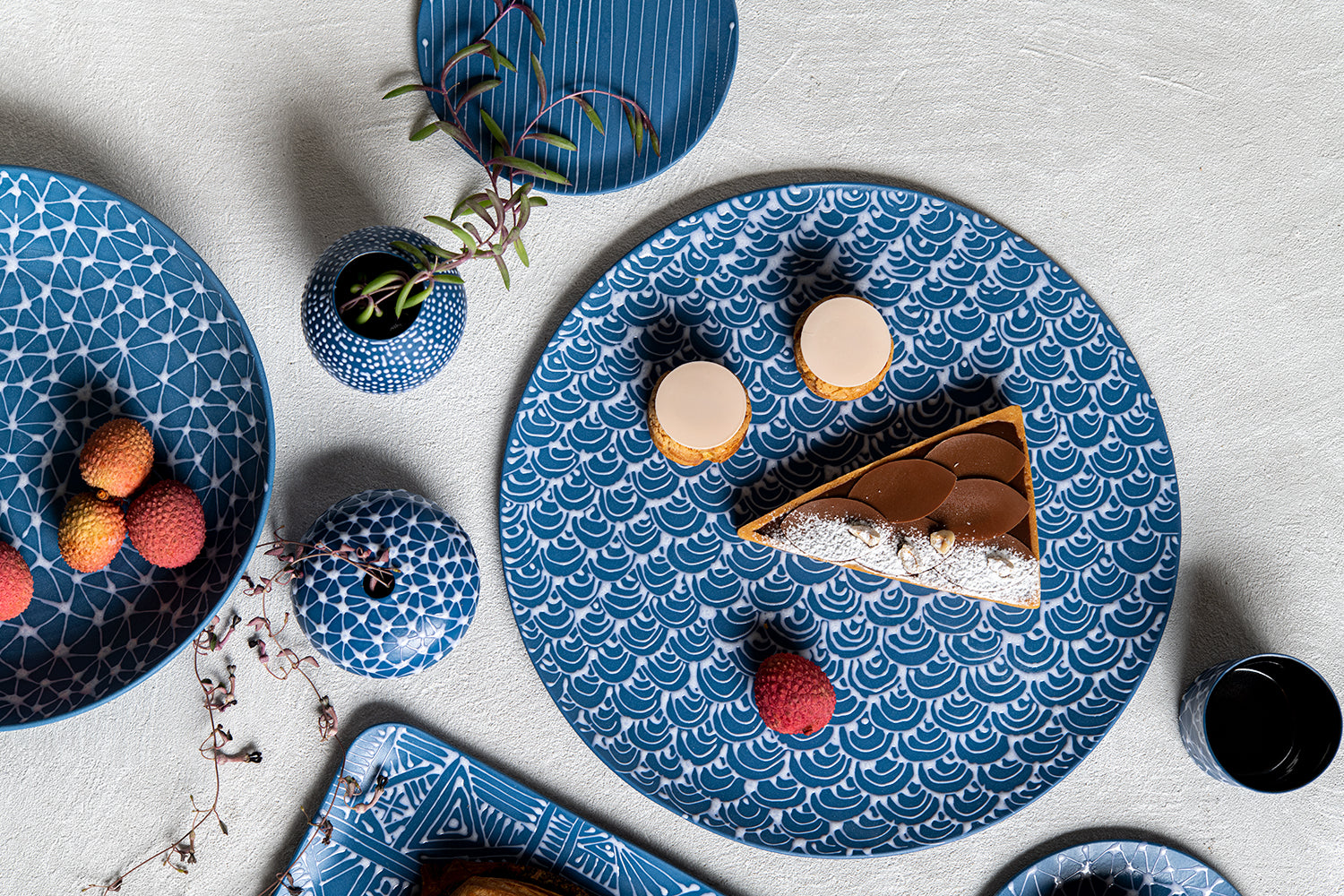 Serving Plate - White with Black Ladder Stripes