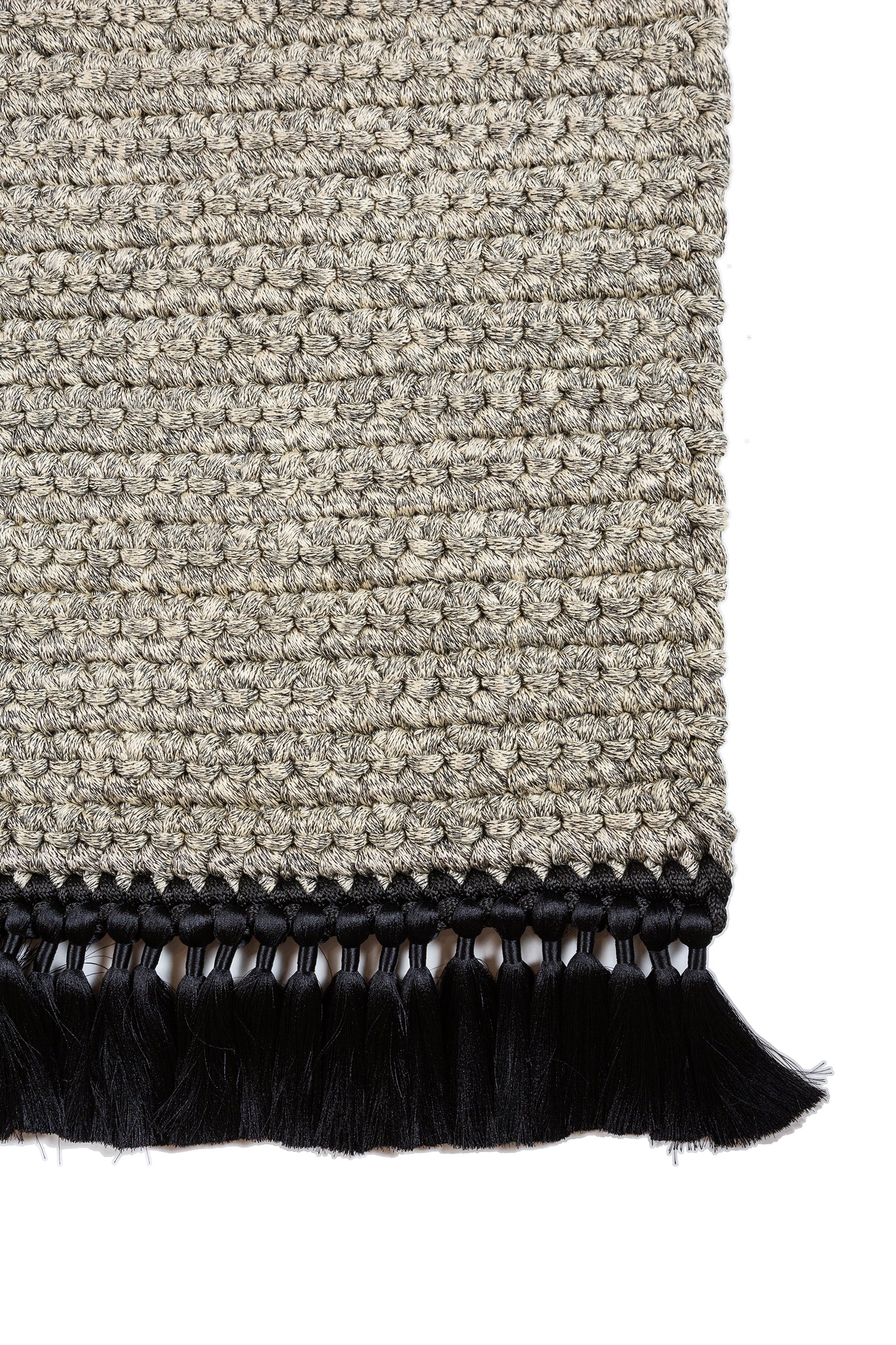 Sand Black Medium Thick Rug