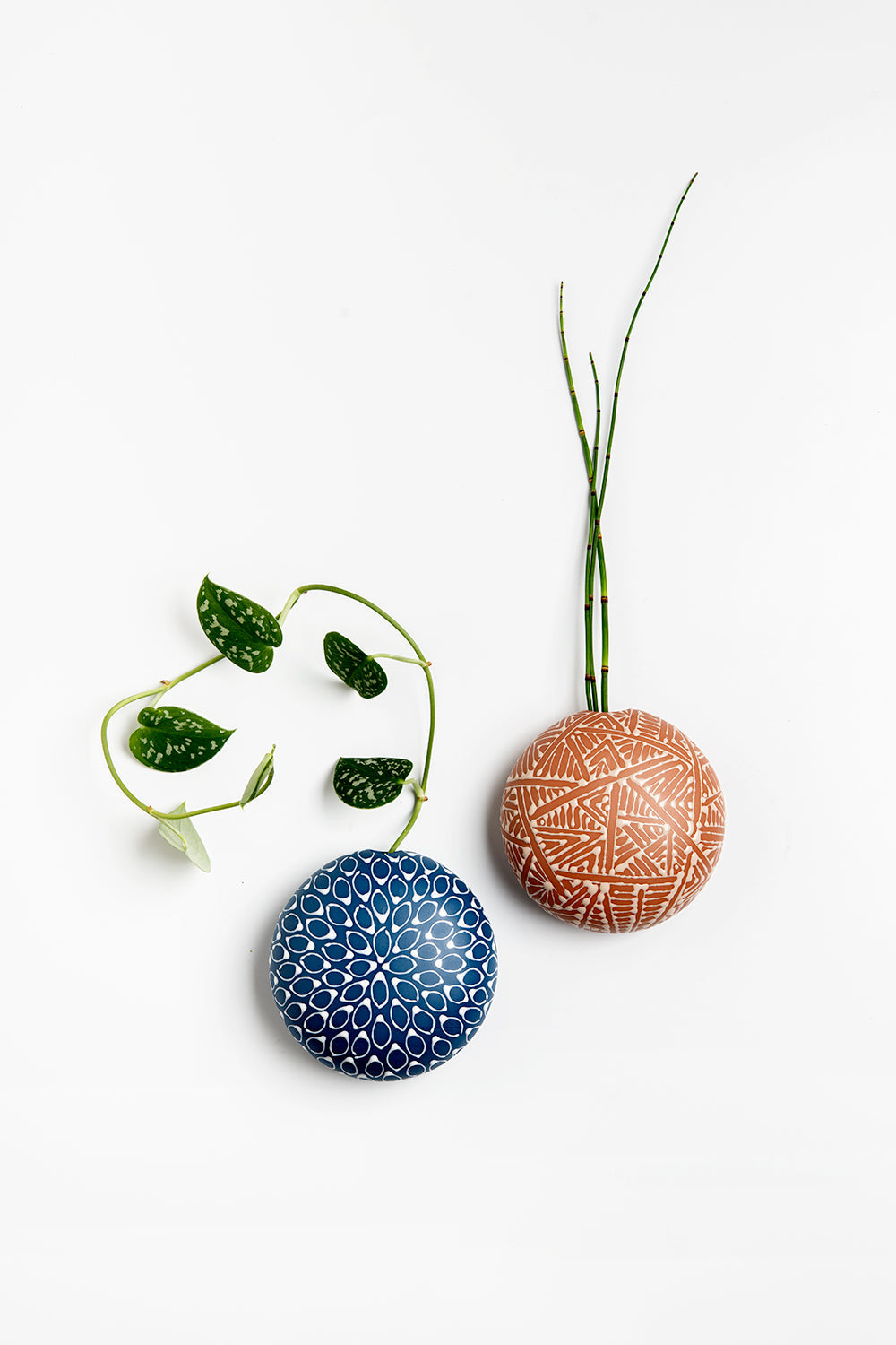 Wall Hanging Spherical Vase