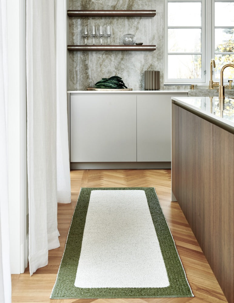 Reversible Rug Izod Rug IIDA - Pine (Reversible)
