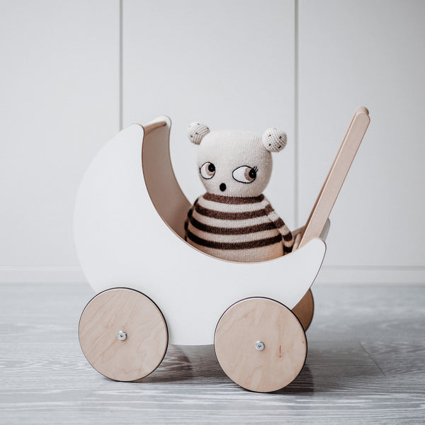 Toy wooden outlet pram